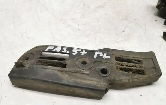 Volkswagen PASSAT B5.5 Front bumper mounting bracket 3B0807184E