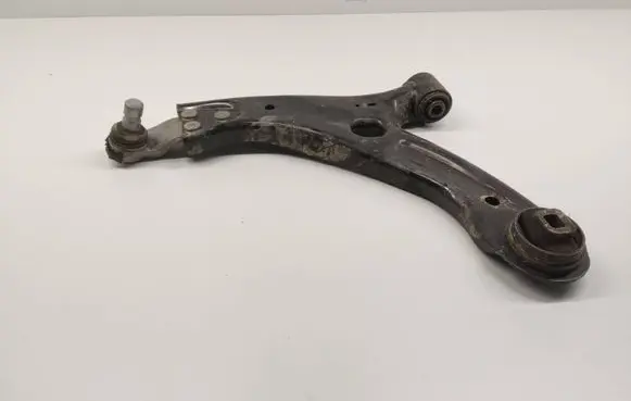Volvo XC40 Front lower control arm/wishbone 32400870
