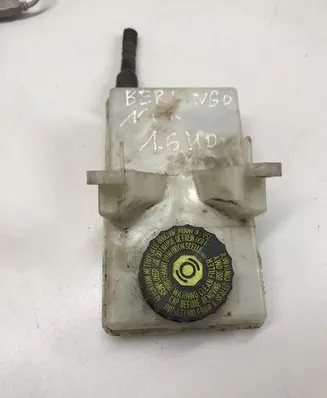 Citroen Berlingo Brake fluid reservoir 9680907780