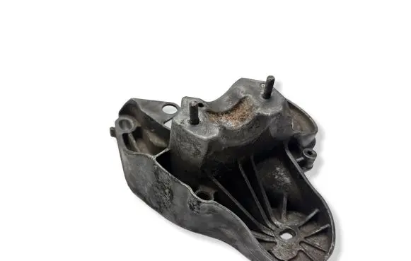Audi A6 S6 C6 4F Engine mounting bracket 4F0199351H