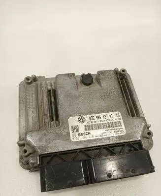 Volkswagen Scirocco Engine control unit/module 03C906027AT 03C907309B 0261S05810