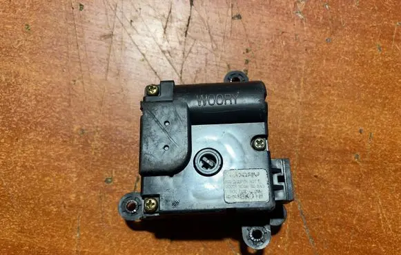 Hyundai Matrix Air flap motor/actuator D332AKYAA
