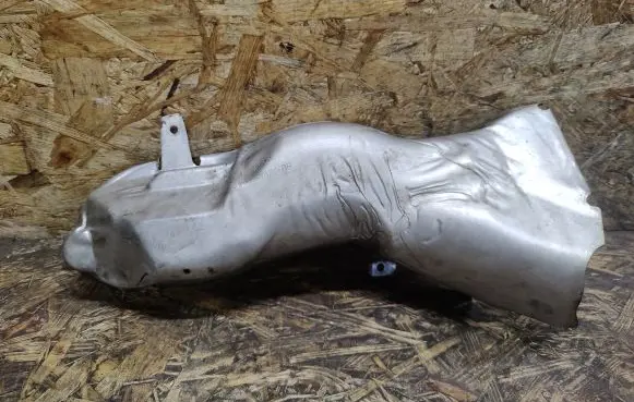 Jaguar XJL Exhaust heat shield 8W939Y427BB
