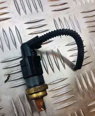 Volkswagen Golf V Coolant temperature sensor 06A919501A