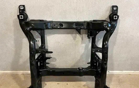 Mercedes-Benz GLE W167 Front subframe A1673316200 A1673316100