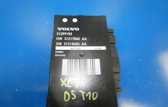 Volvo XC70 Tailgate/trunk control unit/module 31299153