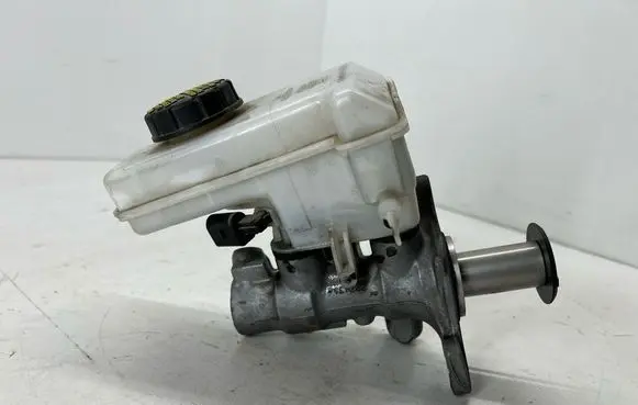 Volkswagen Tiguan Allspace Master brake cylinder 5Q1611301C 32668423