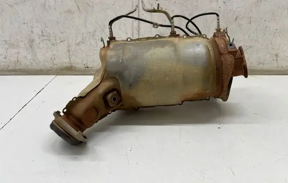 Toyota Hilux VIII Catalyst/FAP/DPF particulate filter