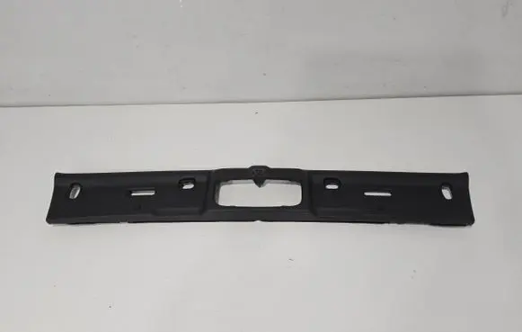 Audi S5 F5 Windshield trim 8W7867360C 8W7867360B 8W7867360