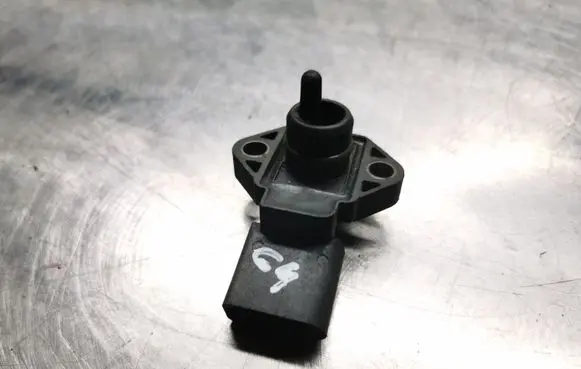 Volkswagen Golf IV Air pressure sensor 038906051