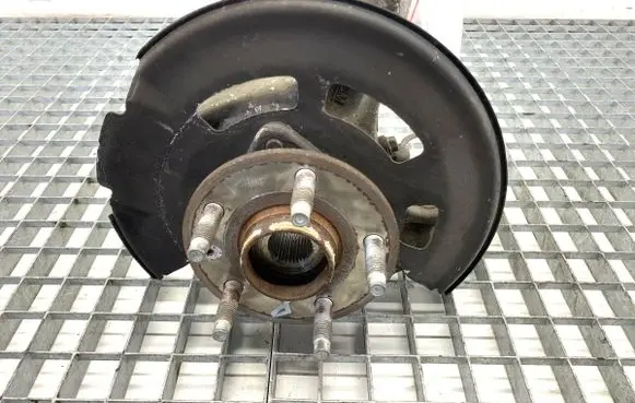 Opel Astra K Front wheel hub spindle knuckle