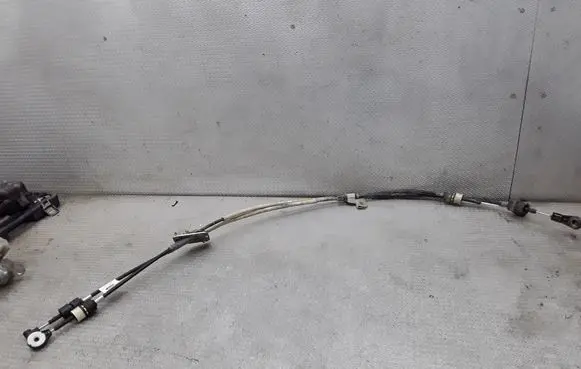 Ford Fiesta Gear shift cable linkage 617247FA6NA