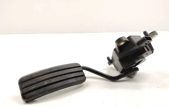 Renault Kangoo II Accelerator throttle pedal 8200436878
