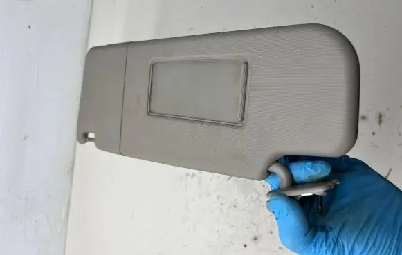 Volkswagen PASSAT B6 Sun visor 1K0857551