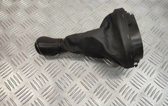 Volkswagen Caddy Gear lever shifter trim leather/knob 2K0711113L