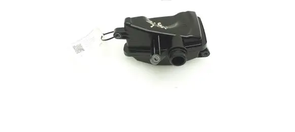 Mercedes-Benz ML W166 Intake resonator A6421400087