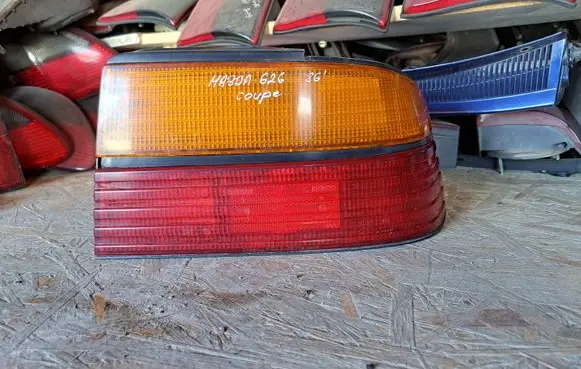 Mazda 626 Rear/tail lights 0437829R 0437829