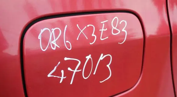 BMW X3 E83 Fuel tank cap trim 