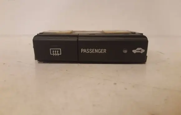 Windscreen/window heater switch