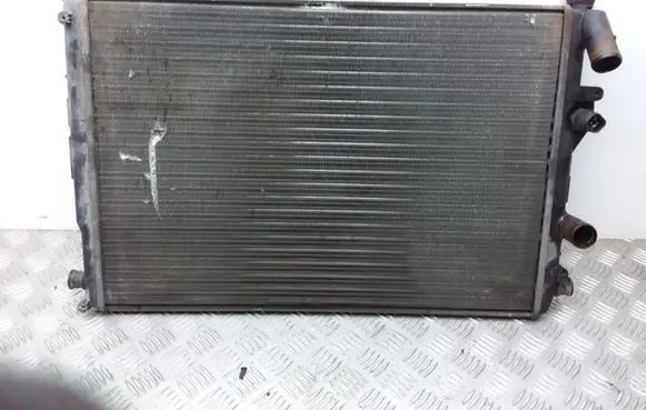 Renault Scenic I Coolant radiator 7700425842A