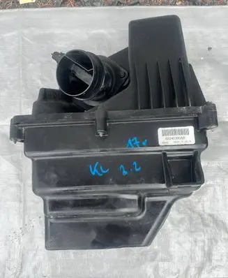 Jeep Cherokee Air filter box 68240300AB