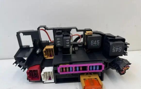 Porsche Macan (95B) Fuse module 8K2937503B