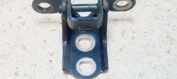 Renault Scenic II - Grand scenic II Rear door upper hinge 704552