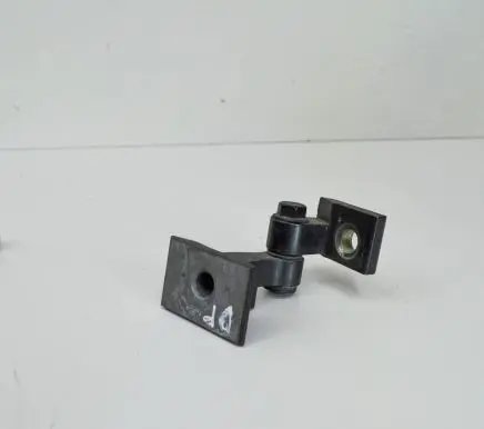 BMW 3 F30 F35 F31 Front door upper hinge 7246068