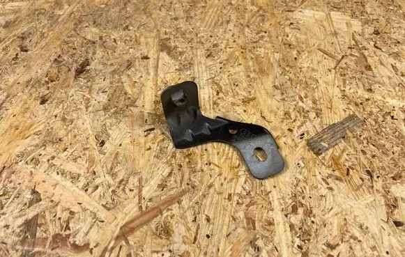 Audi A3 8Y Fender mounting bracket 8Y0821471A