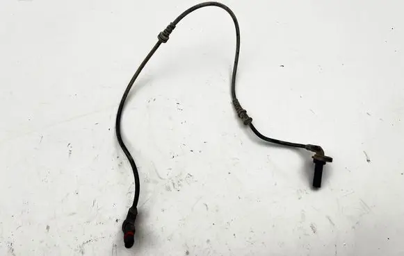 Mercedes-Benz E W212 ABS brake wheel speed sensor 0265008046