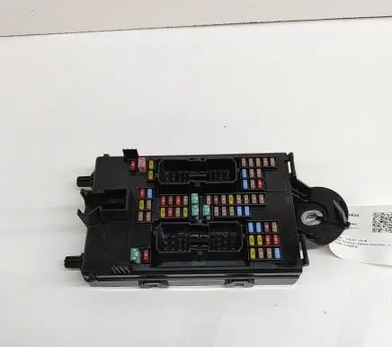 Volvo V60 Fuse module 31682732 32142591