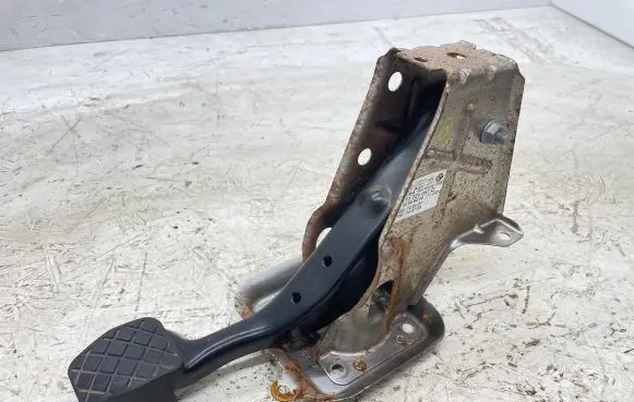 Volkswagen Touran I Brake pedal 1T1721057Q
