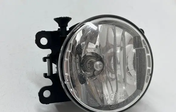 Renault Megane IV Front fog light 261500097R 89208691 09052017
