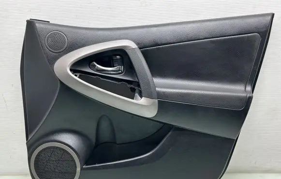 Toyota RAV 4 (XA30) Front door card panel trim 6771742020