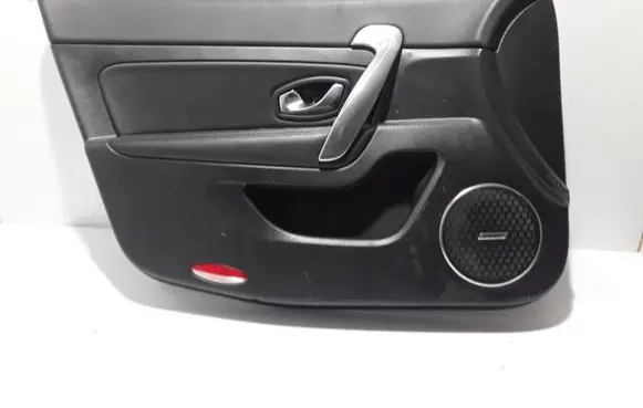 Renault Latitude (L70) Front door card panel trim 809017439R
