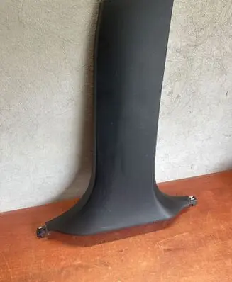 (B) pillar trim (bottom)