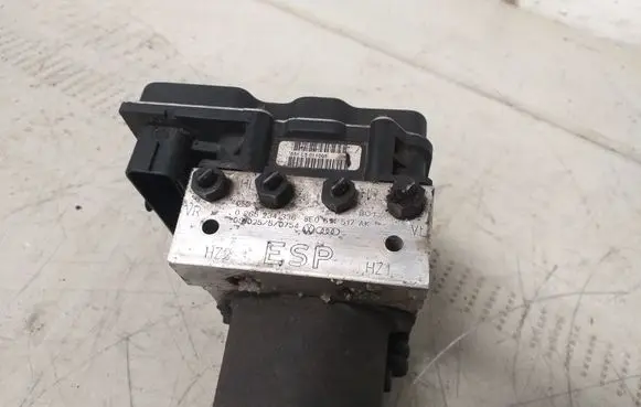 Audi A4 S4 B7 8E 8H ABS Pump 8E0910517D 8E0614517AK