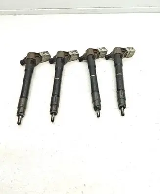 Mazda 6 Fuel injector SH01-13H50