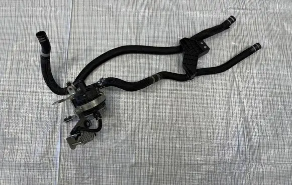 Maserati Ghibli Water pump 670005347