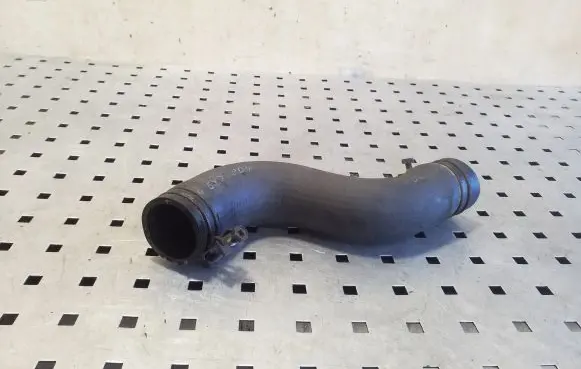Subaru Legacy Engine coolant pipe/hose