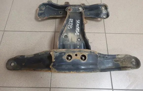 Subaru Outback Gearbox mounting bracket