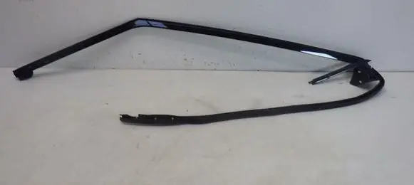 Land Rover Range Rover Velar Front door window/glass frame 