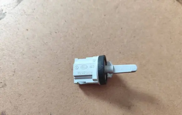 Volkswagen Golf V Interior temperature sensor 1K0907543A 260820251410