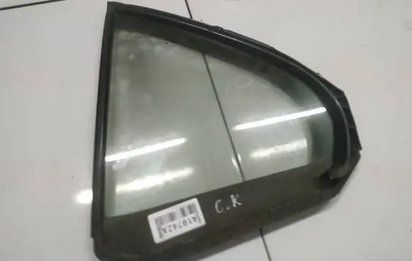 Mitsubishi Lancer X Rear vent window glass AS2