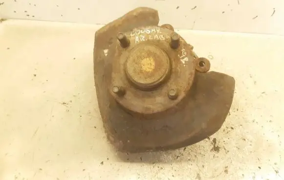Ford Cougar Rear wheel hub spindle/knuckle 