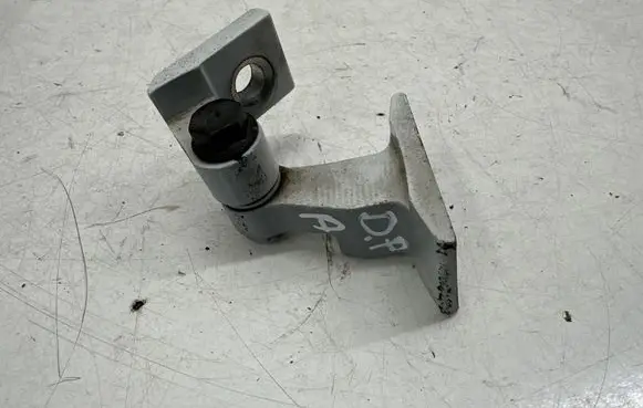 BMW X1 F48 F49 Front door lower hinge 
