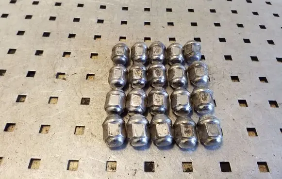 Opel Antara Nuts/bolts 
