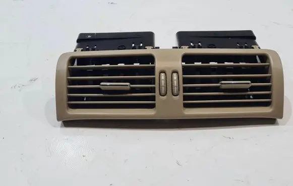 Mercedes-Benz R W251 Dash center air vent grill A2518300554