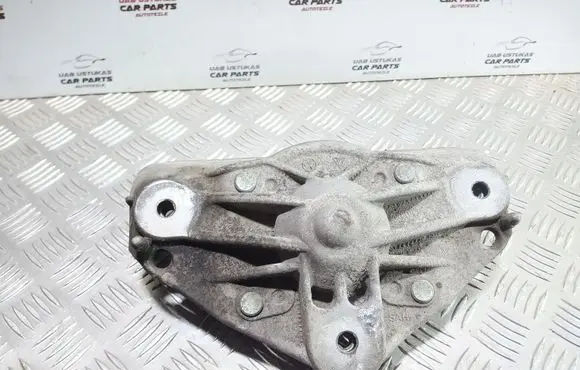 Porsche Cayenne (9PA) Coil spring mount 