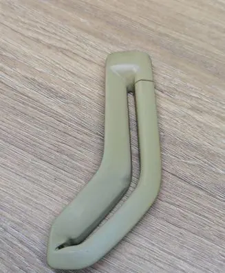 Volvo S60 Seat belt trim RH1882